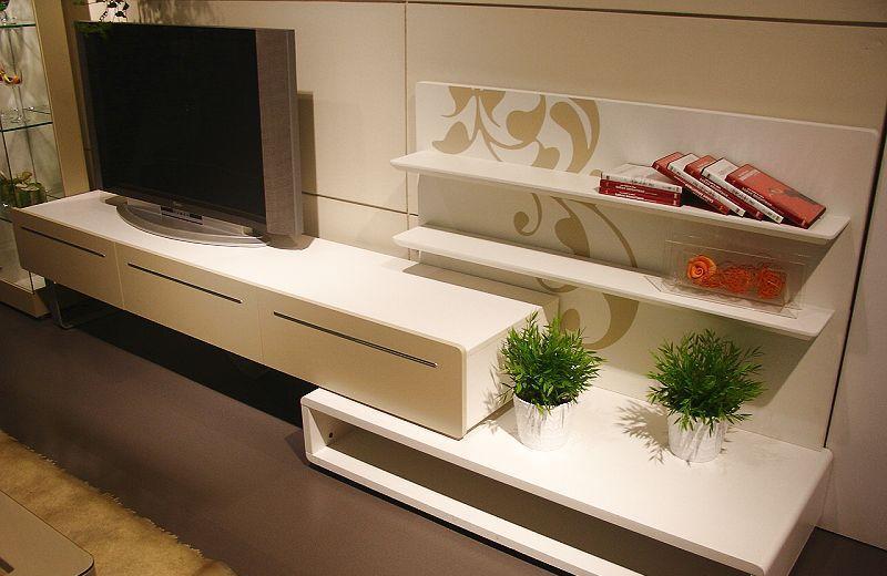 優(yōu)美家客廳電視柜KE61A+B 設(shè)計(jì)、功能與市場(chǎng)報(bào)價(jià)全解析